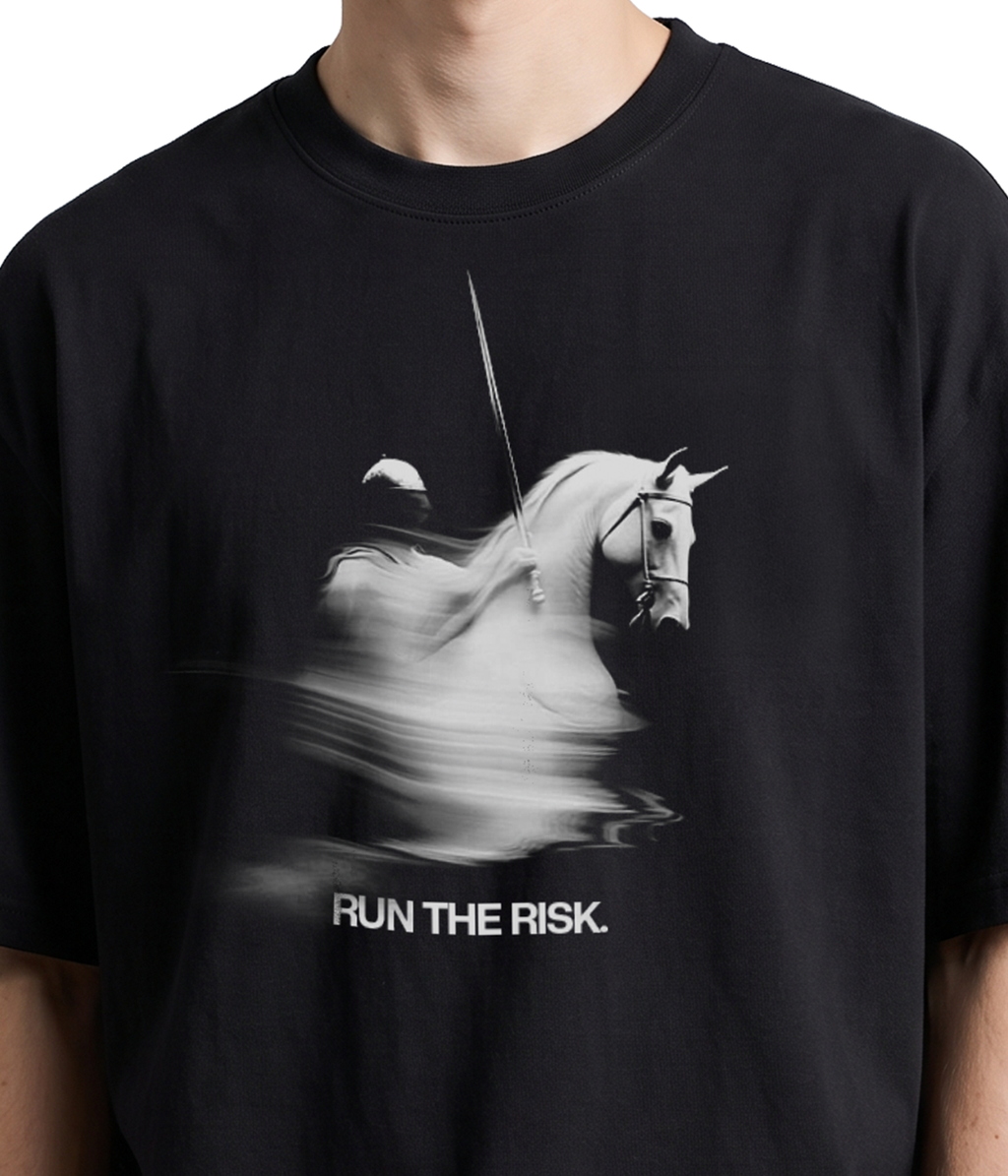 Run The Risk - Premium Oversized T-shirt